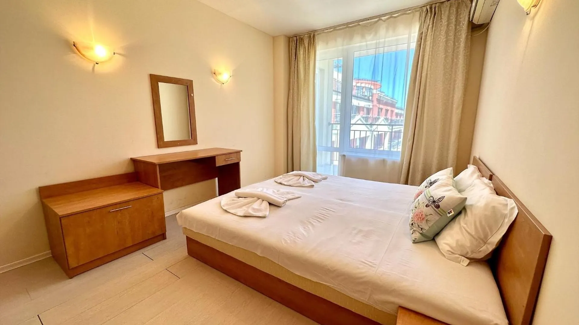 Blue Marine - Menada Apartments Slăntjev Brjag Bulgarien
