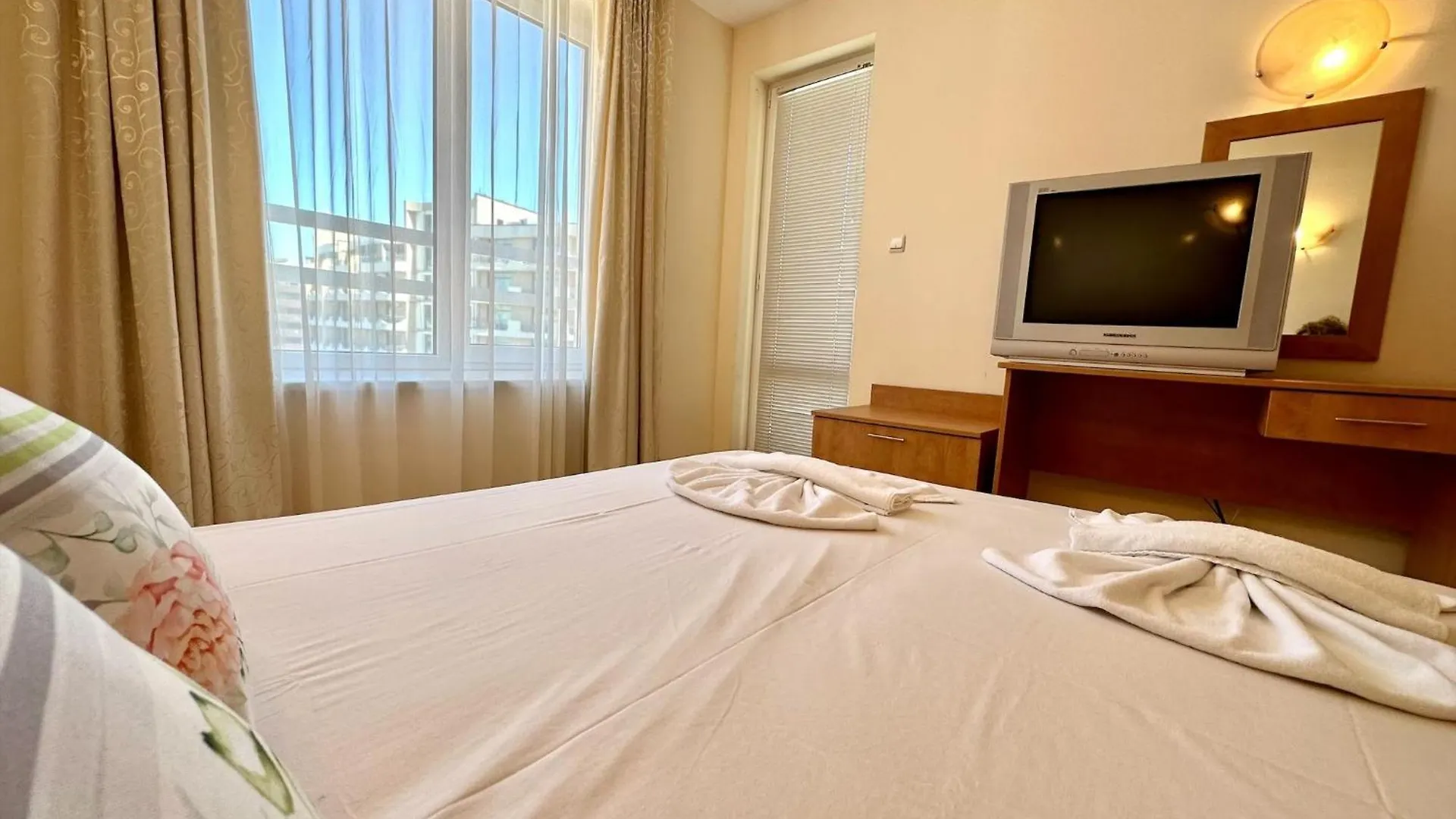 Blue Marine - Menada Apartments Slăntjev Brjag Bulgarien