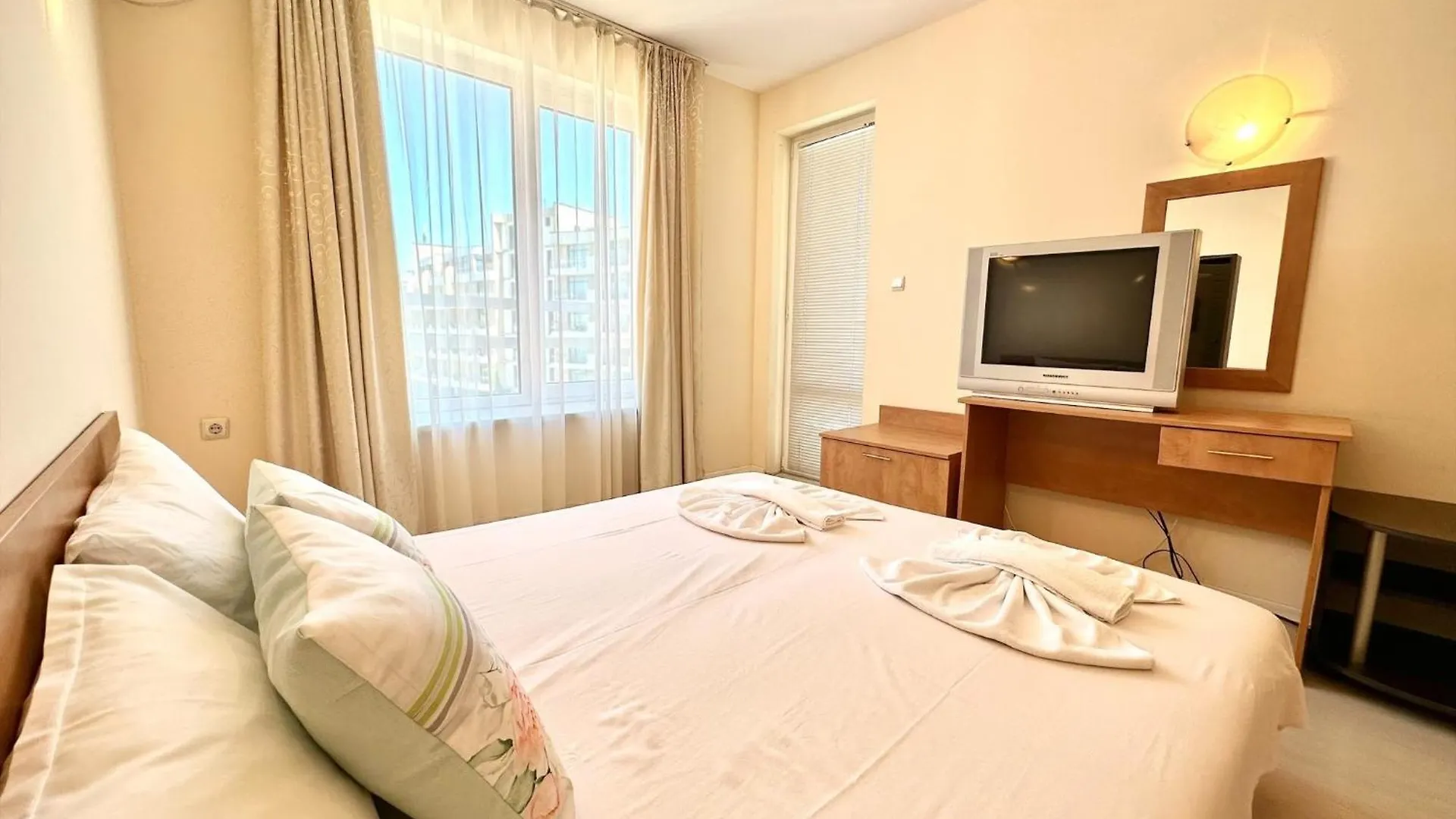 Blue Marine - Menada Apartments Slăntjev Brjag Bulgarien